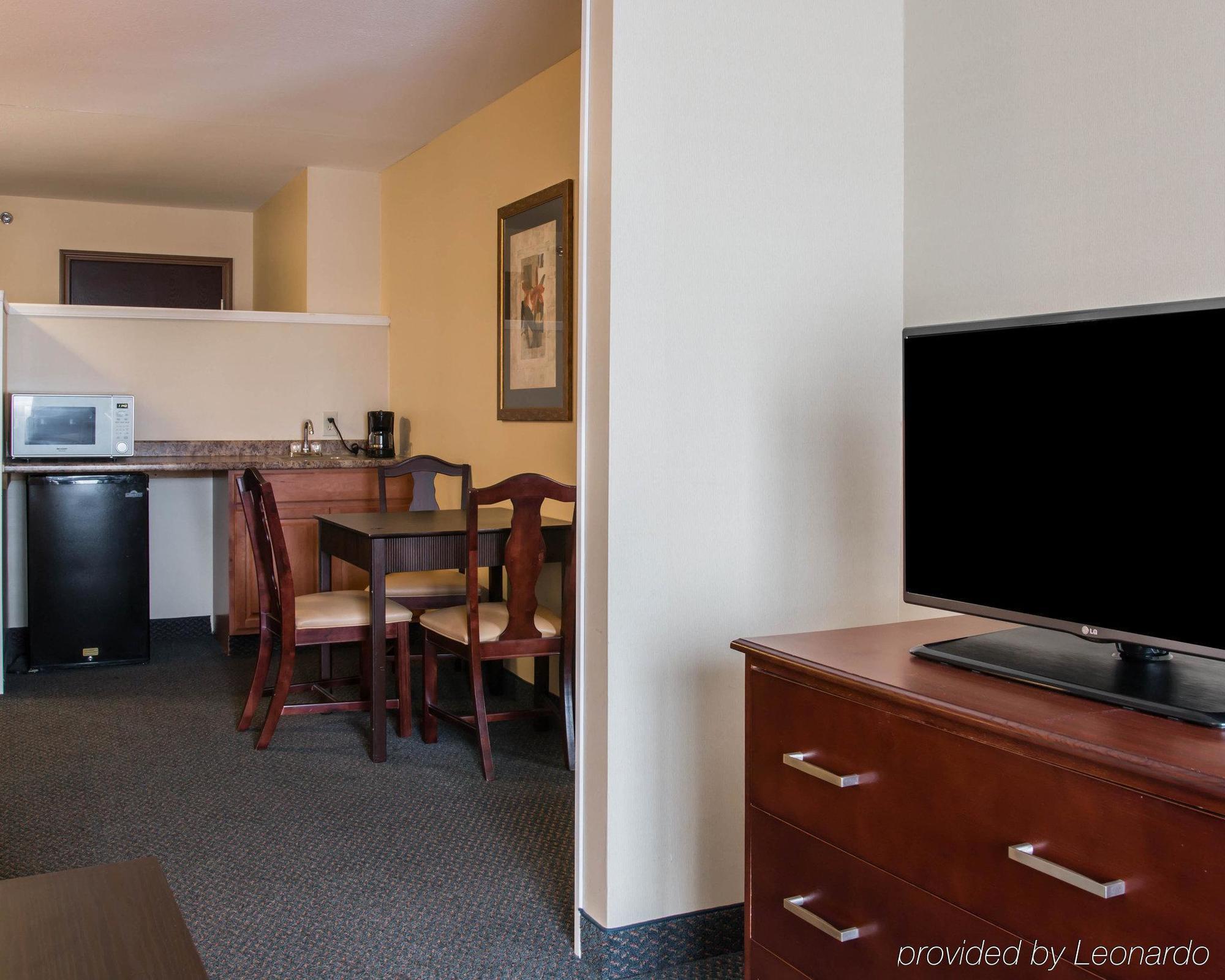 Comfort Suites Wixom Екстериор снимка