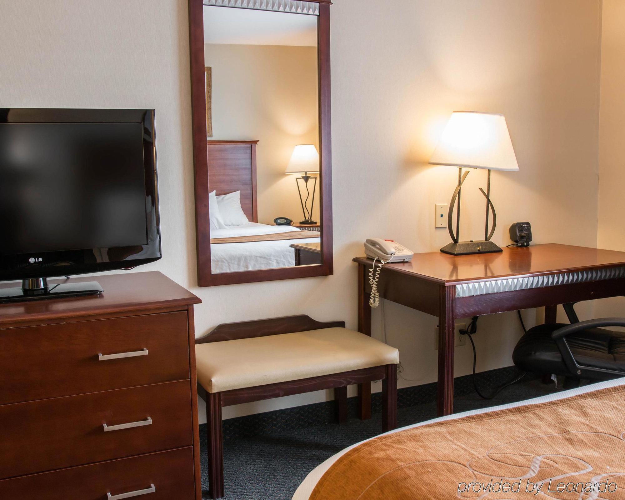 Comfort Suites Wixom Екстериор снимка