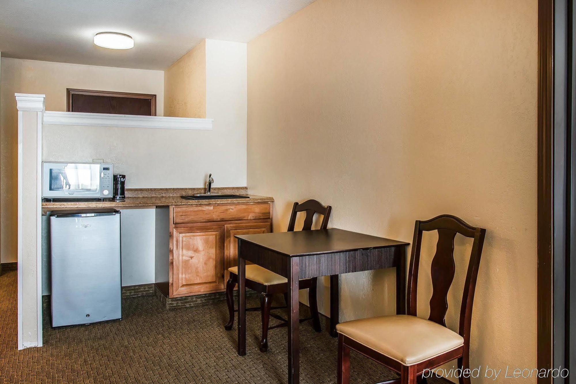 Comfort Suites Wixom Екстериор снимка